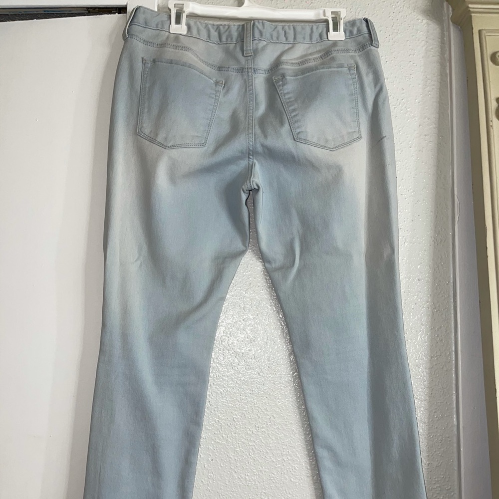 Jeans - Picture 3 of 3